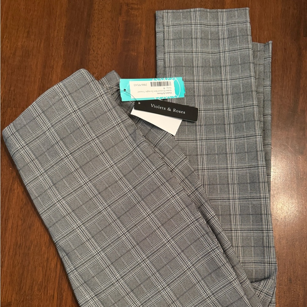 NWT VIOLETS & ROSES Plaid Slim Straight Trouser Pants. Stretchy and comfortable.